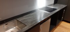 Кухонная столешница под черный мрамор